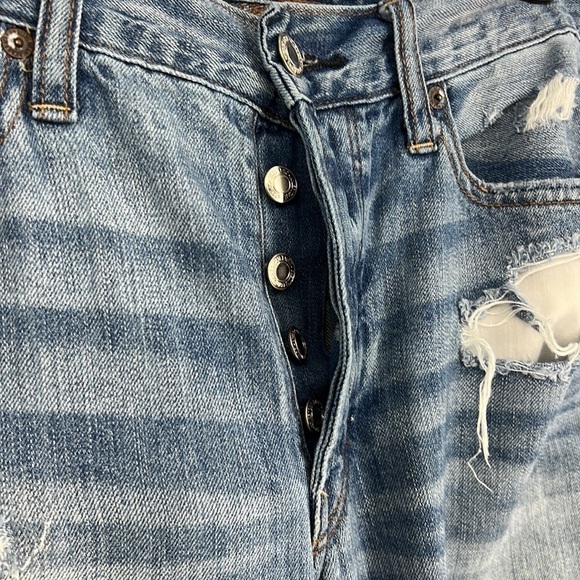 American eagle destroyed distressed button fly jeans, size 6 - Picture 2 of 8